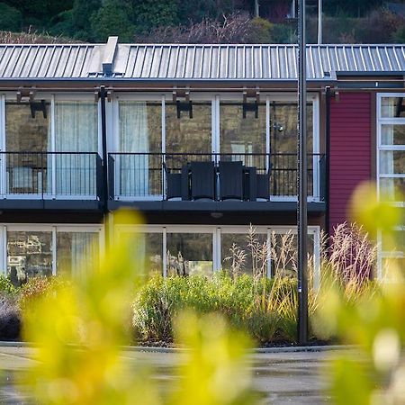 Absolute Lakefront Location - 3 Bedroom Apartment Queenstown Exteriör bild