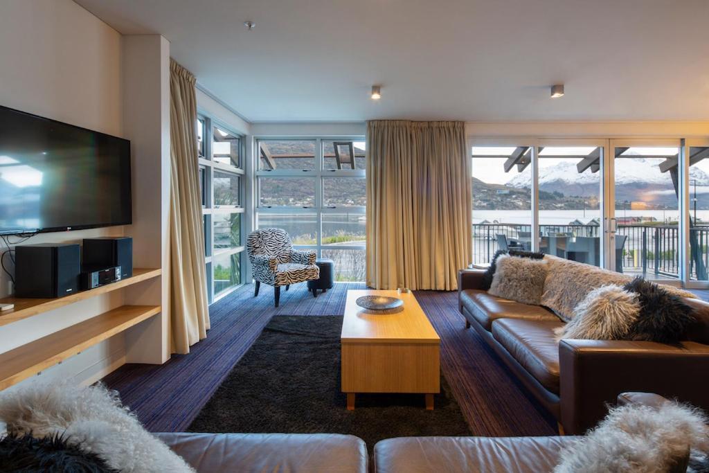 Absolute Lakefront Location - 3 Bedroom Apartment Queenstown Exteriör bild